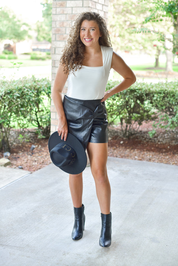 Effortless Style Leather Skirt