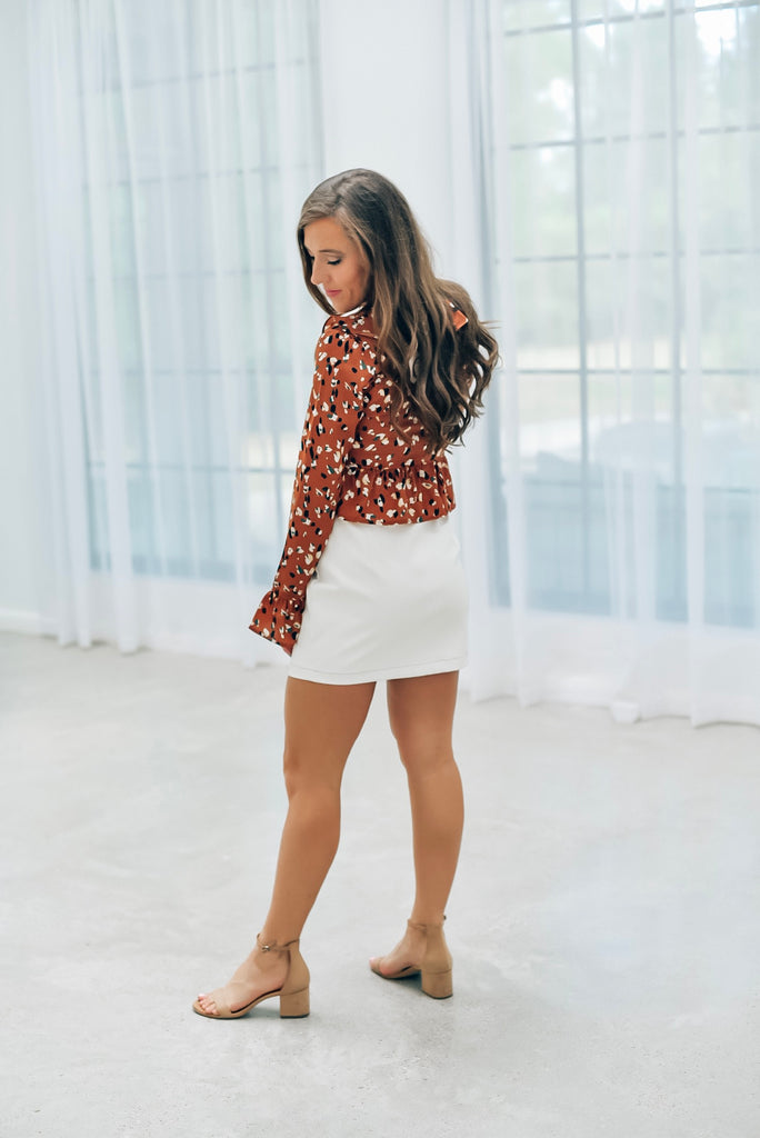 Everyday Chic White Leather Skirt